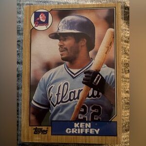 Ken Griffey Tiffany Baseball Card topps 1987 rare error card . Atlanta braves